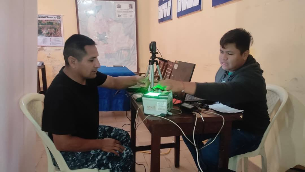 SERECÍ-BENI DESPLIEGA BRIGADAS MÓVILES PARA EMPADRONAR A PERSONAL DE LA FUERZA AERREA BOLIVIANA  EMPADRONAMIENTO ELECTORAL BIOMÉTRICO MASIVO