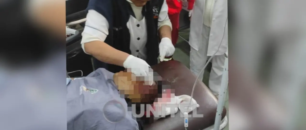 Cochabamba: Subteniente resulta herido con esquirla de un explosivo durante intervención a bloqueo en Pirque