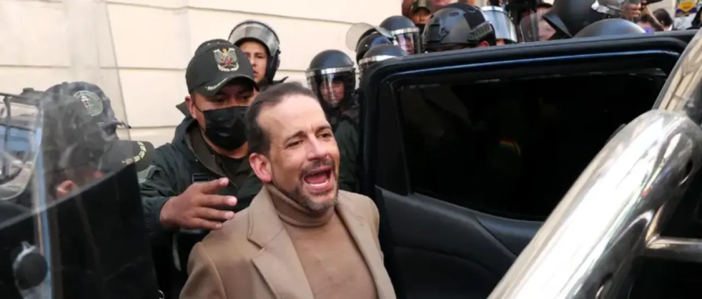 Camacho tilda a Arce como “el peor presidente de la historia” y señala que el pueblo está cansado de Evo y Andrónico