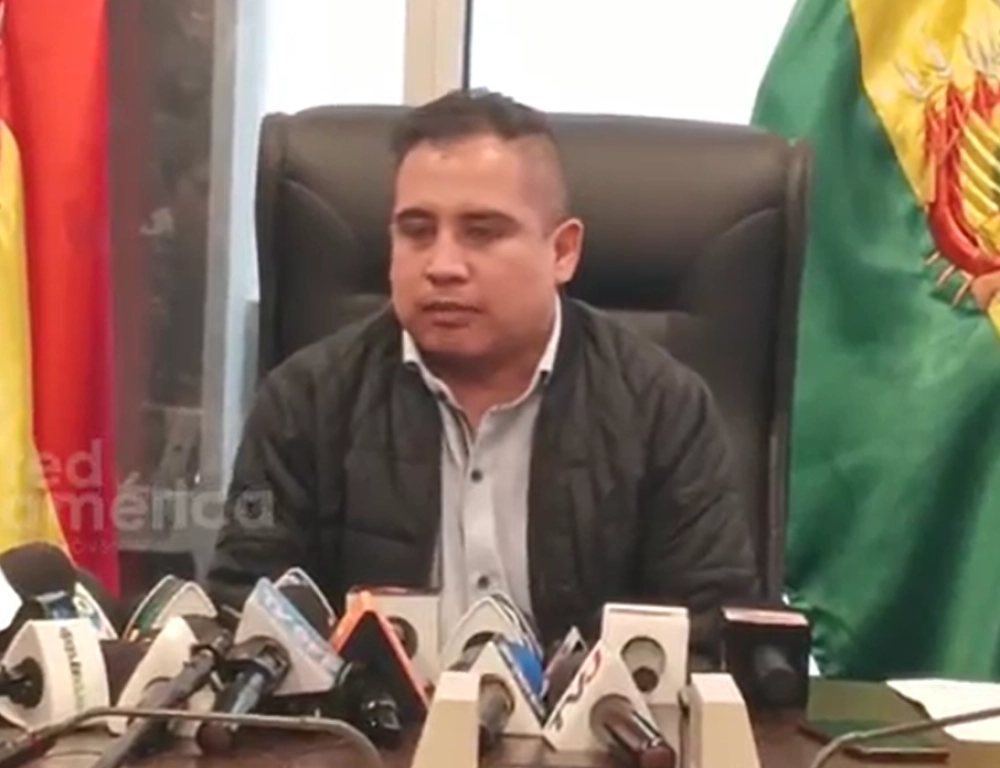 Diputado de CC pide al TSE sancionar a Evo Morales por difundir una encuesta fuera de plazo