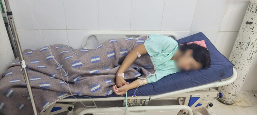 Policía busca a colegiala que dejó en coma a su compañera tras golpiza; piden notificarla por edicto